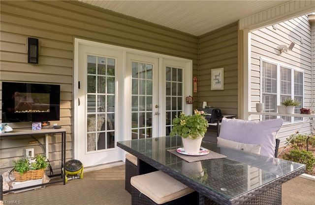 1074 Muirfield Avenue, Clemmons, NC 27012