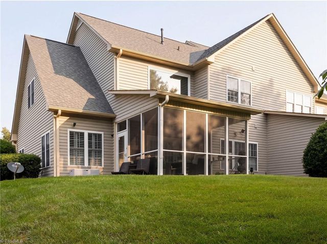 1074 Muirfield Avenue, Clemmons, NC 27012