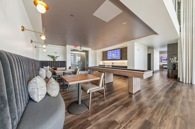 600 12th Ave S Apt 534, Nashville, TN 37203