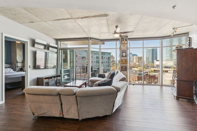 600 12th Ave S Apt 534, Nashville, TN 37203