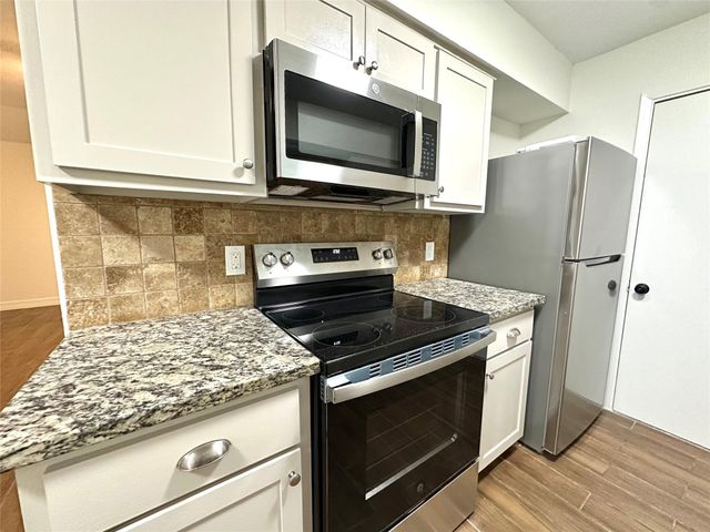 504 Raymond Street, La Marque, TX 77568