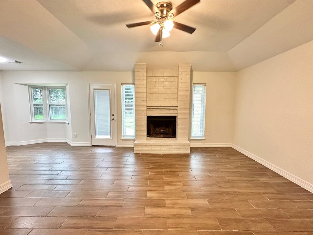 504 Raymond Street, La Marque, TX 77568