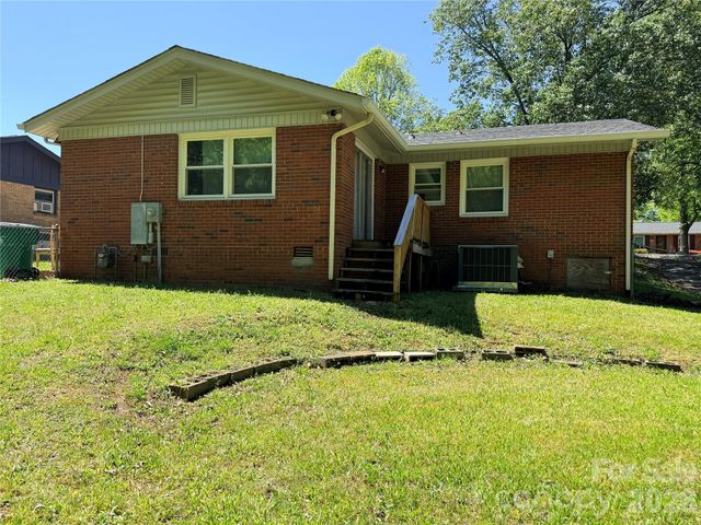 1120 Claremont Road, Charlotte, NC 28214