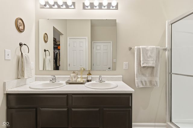 401 Haywood Drive, Greenfield, IN 46140