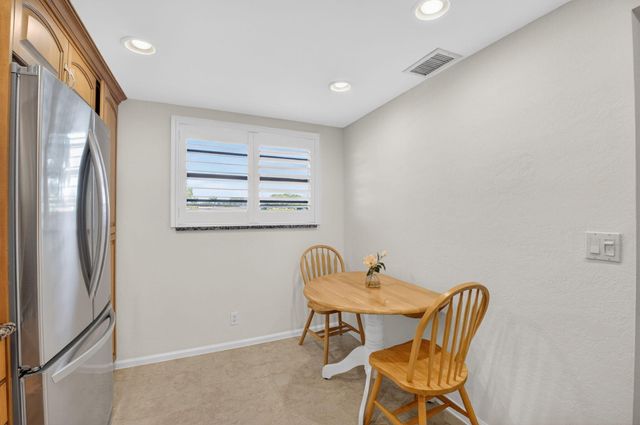 555 Banyan Tree Lane 307, Delray Beach, FL 33483