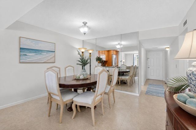555 Banyan Tree Lane 307, Delray Beach, FL 33483