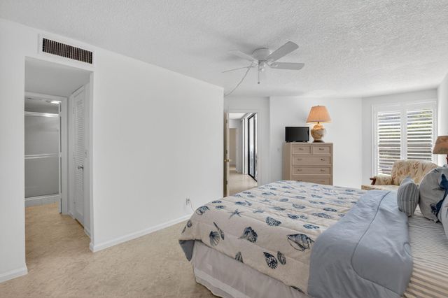 555 Banyan Tree Lane 307, Delray Beach, FL 33483
