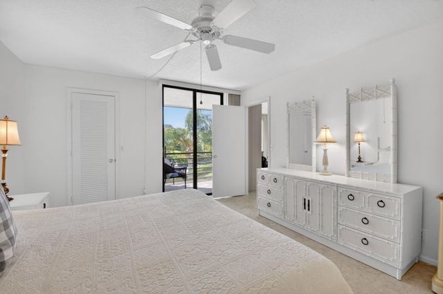 555 Banyan Tree Lane 307, Delray Beach, FL 33483