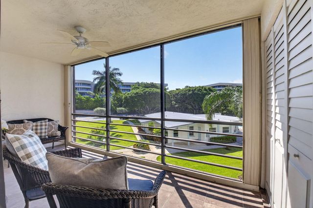 555 Banyan Tree Lane 307, Delray Beach, FL 33483