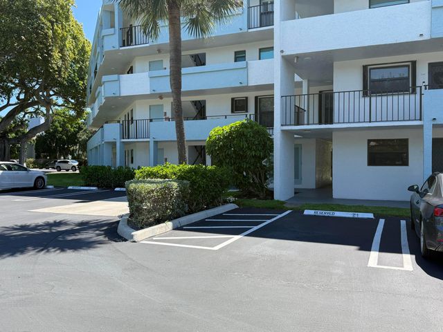 555 Banyan Tree Lane 307, Delray Beach, FL 33483