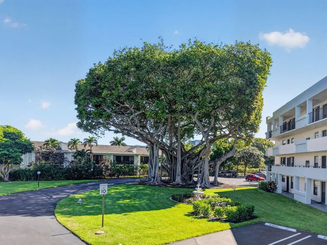 555 Banyan Tree Lane 307, Delray Beach, FL 33483