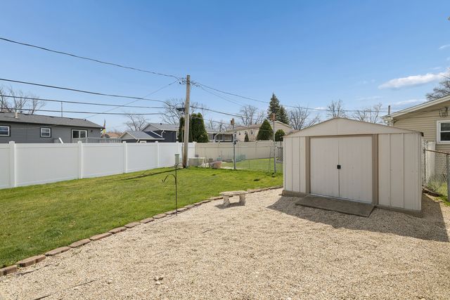 15257 Rob Roy Drive, Oak Forest, IL 60452