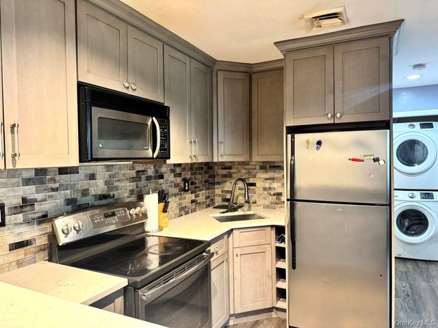 60 Kensico Road 6, Thornwood, NY 10594