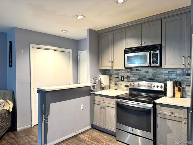60 Kensico Road 6, Thornwood, NY 10594