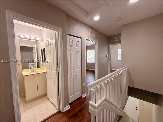 8219 SW 27th St 102, Miramar, FL 33025