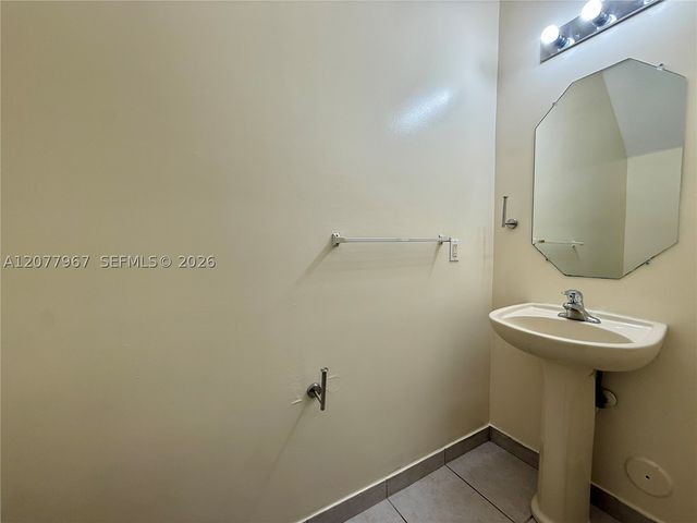 8219 SW 27th St 102, Miramar, FL 33025