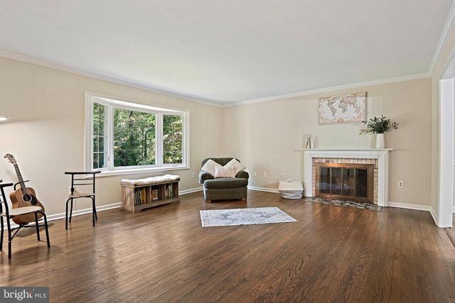 2918 GLENVALE DR, Fairfax, VA 22031