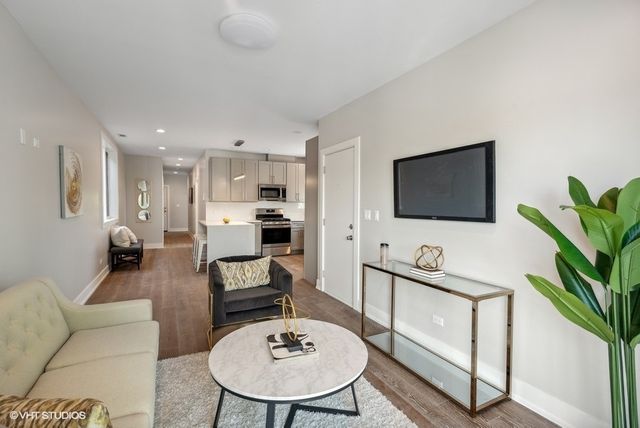 4824 S Champlain Avenue 2, Chicago, IL 60615