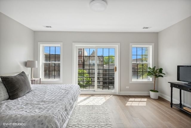 4824 S Champlain Avenue 2, Chicago, IL 60615