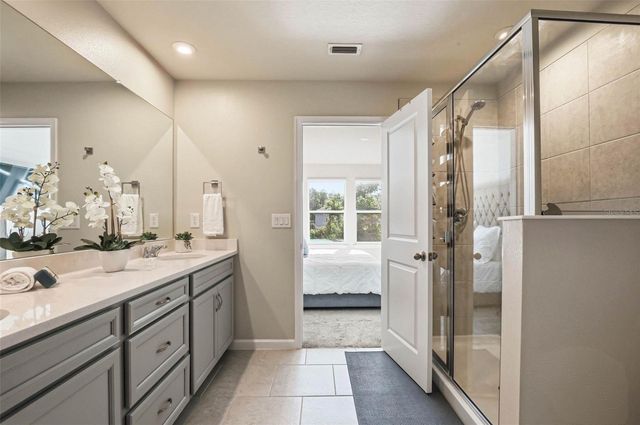 4220 CLOUD HOPPER WAY, Lutz, FL 33559