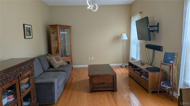 5549 Cairns Trail, Clay, NY 13041