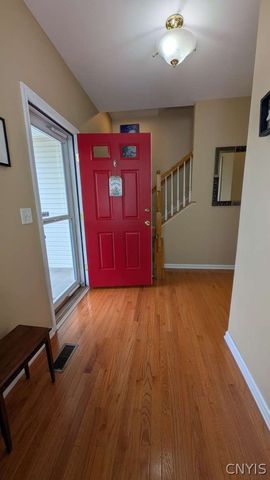 5549 Cairns Trail, Clay, NY 13041