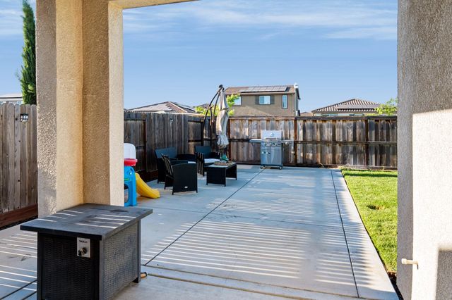 287 George St, Lathrop, CA 95330