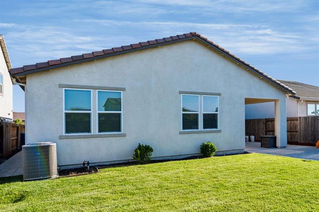 287 George St, Lathrop, CA 95330