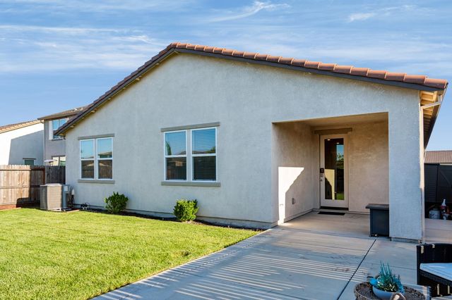 287 George St, Lathrop, CA 95330