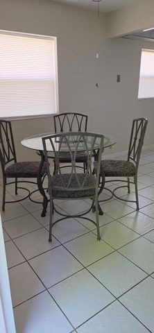 444 Saxony J, Delray Beach, FL 33446
