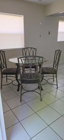 444 Saxony J, Delray Beach, FL 33446