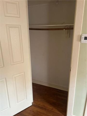 1901 S Hardy Avenue, Independence, MO 64052