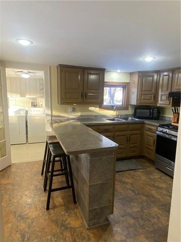 1901 S Hardy Avenue, Independence, MO 64052