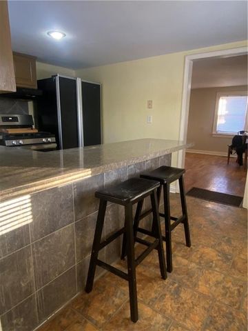 1901 S Hardy Avenue, Independence, MO 64052