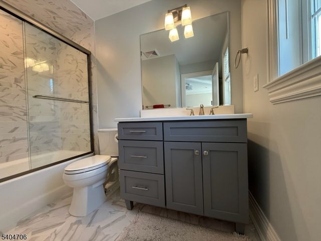 5 Meadow Ct, Madison Boro, NJ 07940