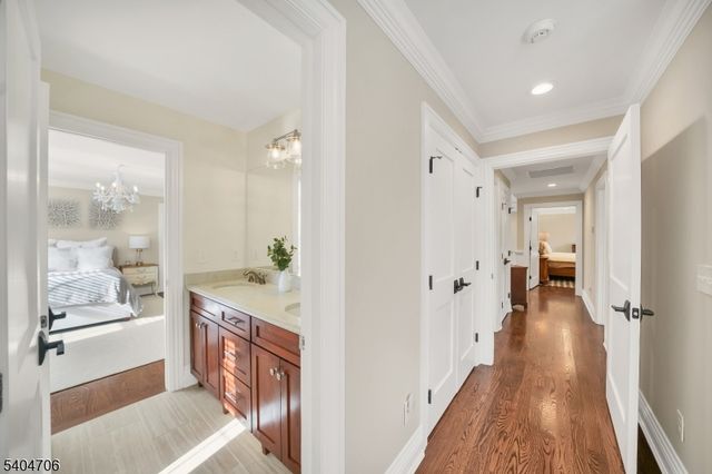 5 Meadow Ct, Madison Boro, NJ 07940