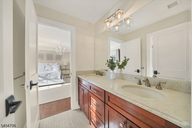 5 Meadow Ct, Madison Boro, NJ 07940