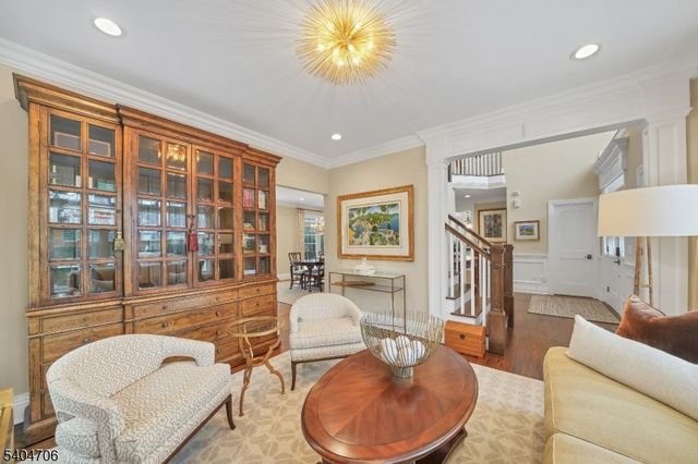 5 Meadow Ct, Madison Boro, NJ 07940