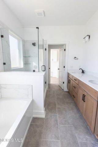 7850 Trestle Bend Road, Monclova, OH 43542