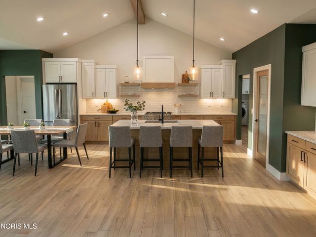 7850 Trestle Bend Road, Monclova, OH 43542