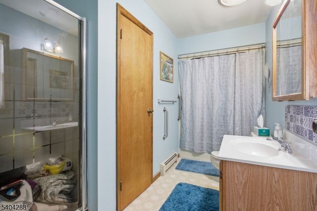 81 Belvidere Ave, Oxford Twp., NJ 07863