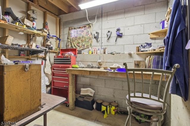 81 Belvidere Ave, Oxford Twp., NJ 07863