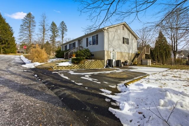 81 Belvidere Ave, Oxford Twp., NJ 07863