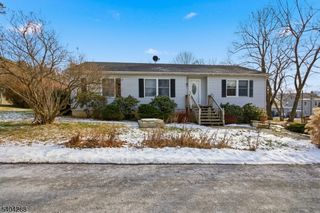 81 Belvidere Ave, Oxford Twp., NJ 07863