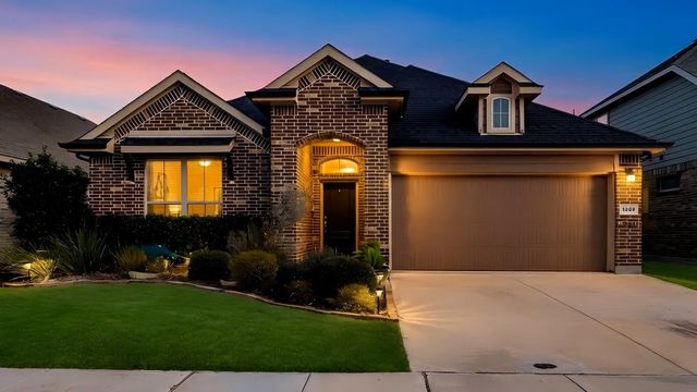 1900 Cardinal Way, Argyle, TX 76226