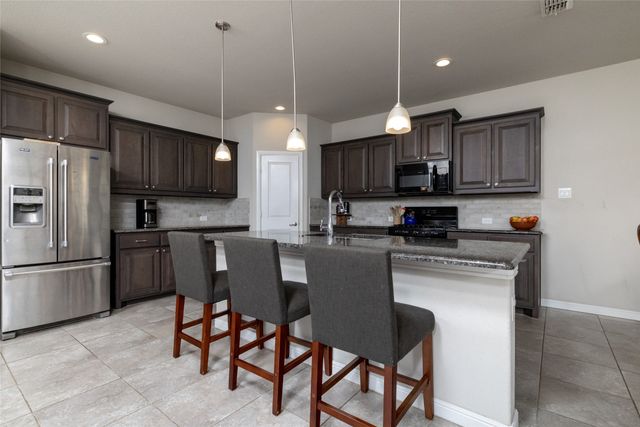 1900 Cardinal Way, Argyle, TX 76226