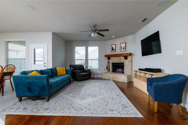 1900 Cardinal Way, Argyle, TX 76226