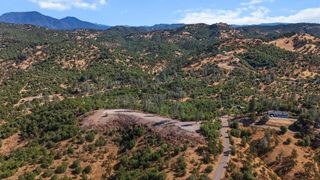 (304-290-002) Jones Valley Trail, Redding, CA 96003