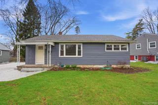 831 Loyola Drive, Ann Arbor, MI 48103