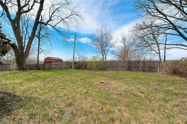 4926 N Wheeling Avenue, Kansas City, MO 64119